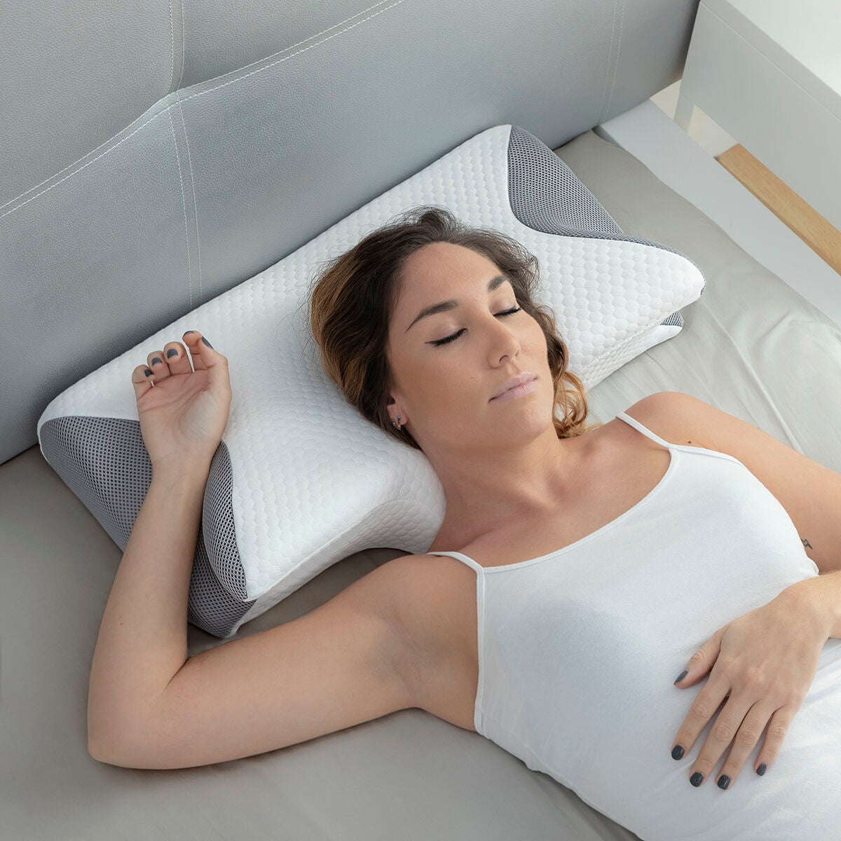 "MAGIC 1" – Almohada Cervical Viscoelástica con Contornos Ergonómicos
